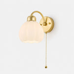 Afbeelding laden in galerijweergave, Iron milk glass flower wall lamp with pull chain
