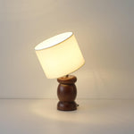 Bild in die Galerieansicht laden, Kieselholz Tischlampe