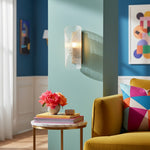 Cargar imagen en el visor de la galería, Lámpara de pared de vidrio cilíndrico Velora – Aplique de pared de latón refinado para entrada o junto a la cama