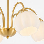 Cargar imagen en el visor de la Galería, Close-up of sculpted glass shade