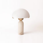Bild in die Galerieansicht laden, Peono Alabaster Tischlampe