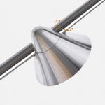 Załaduj obraz do przeglądarki galerii, Silver adjustable lamp head detail on the floor lamp