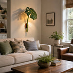 Afbeelding laden in galerijweergave, Botanical wall light in an exterior setting