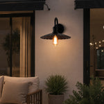Bild in die Galerieansicht laden, Outdoor wall sconce beside a patio seating area