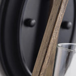Cargar imagen en el visor de la Galería, Rust finish texture close view on wall sconce arm