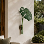 Afbeelding laden in galerijweergave, LED-buitenwandlamp met monstera-blad, van hars, botanische wandlamp