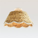 Afbeelding laden in galerijweergave, Boheemse stijl schelpvormige rotan plafondlamp met vlakke montage