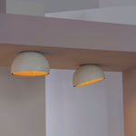 Charger l'image dans la visionneuse de la galerie, Lampe Plafonnier Duo – Luminaire Moderne en Bois Grain et Métal à Montage Affleurant pour Salon et Chambre
