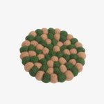 Załaduj obraz do przeglądarki galerii, Forest taupe handmade felt ball coaster