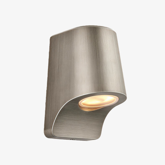 Farol de Pared Minimalista de Metal Peltre Rivathis — Lámpara de Porche Estilizada Ideal para Entrada o Jardín