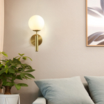 Carica l'immagine nella visualizzazione Galleria, Lampada da parete in metallo moderno Milky Glow