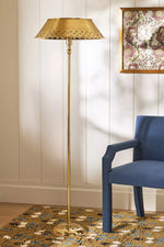 Afbeelding laden in galerijweergave, Auriglow geëmailleerde messing geperforeerde vloerlamp - space age stijl - woondecoratie