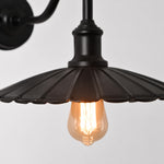 Bild in die Galerieansicht laden, Antique Bronze wall sconce shade and arm detail