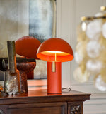 Bild in die Galerieansicht laden, Avo Tischlampe