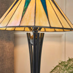 Afbeelding laden in galerijweergave, TF Dark Star Tiffany-stijl geometrische kap tafellamp voor slaapkamer en sfeerverlichting