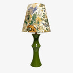 Cargar imagen en el visor de la Galería, Beige floral shade ceramic table lamp