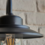 Afbeelding laden in galerijweergave, Trevanta Boogvormige Arm Ontwerp Wandlamp - Zwart Geschilderde Sensor Lantaarnstijl voor Kleine Ruimtes