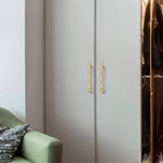 Afbeelding laden in galerijweergave, European antique Cabinet Pulls 3-3/4"cc With Vintage Refined Mid-Century Luxurious Style-Seendoor