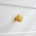 Afbeelding laden in galerijweergave, Kwikset Cameron doorgangs messing deurknop – niet-vergrendelbaar, dummy optie