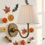 Afbeelding laden in galerijweergave, Luvora vintage geplooide kap wandlamp - moderne messing linnen wandverlichting