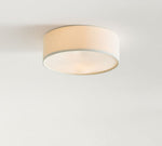 Carica l'immagine nella visualizzazione Galleria, Lampada da soffitto con paralume in tessuto organico Dumora per soggiorno e sala da pranzo