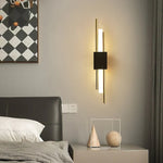 Cargar imagen en el visor de la Galería, LuminArt - Luz LED Estilizada Negro/Oro