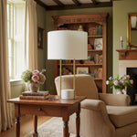 Afbeelding laden in galerijweergave, Luma minimalistische industriële tafellamp en vloerlamp – metalen frame met zachte stoffen kap voor thuis en kantoor