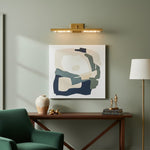 Bild in die Galerieansicht laden, Aurix Minimalistische Eisen-Wandlampe – Elegante wandmontierte Beleuchtung zur Aufwertung jeder Innenraumkunst
