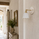 Bild in die Galerieansicht laden, Cienax Retro Ceramic Flower Wall Sconce for Bedroom or Living Room