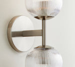 Afbeelding laden in galerijweergave, Bravira geribbelde glazen wandlamp - metalen wandlamp met heldere glazen kap