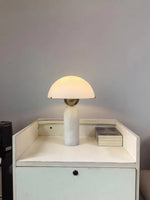Bild in die Galerieansicht laden, Peono Alabaster Tischlampe