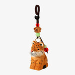 Załaduj obraz do przeglądarki galerii, Hand carved wooden leopard hanging ornament natural wood