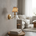 Afbeelding laden in galerijweergave, Tela traditionele messing wandlamp - klassieke wandkandelaar met gebogen arm voor woonkamer en hal