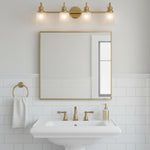 Afbeelding laden in galerijweergave, Lirra Badkamer Metalen Wandlamp met Glazen Kap - Vochtbestendige Wandkandelaar