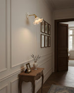 Bild in die Galerieansicht laden, Bellewave Wandleuchte