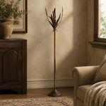 Afbeelding laden in galerijweergave, Vintage Brass Wheat Floor Candle Holder