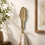 Afbeelding laden in galerijweergave, Botanical iron wall hook in a warm interior