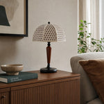 Bild in die Galerieansicht laden, Fennary French Vintage Table Lamp – Elegant Classic Design for Bedroom Living Room