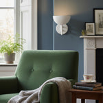 Cargar imagen en el visor de la galería, Lámpara de Pared Decorativa Plara – Lámpara de Pared de Metal Cubierta de Yeso Estilo Moderno y Limpio para Tocador de Baño y Paredes de Acento