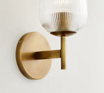 Afbeelding laden in galerijweergave, Bravira geribbelde glazen wandlamp - metalen wandlamp met heldere glazen kap