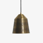 Afbeelding laden in galerijweergave, Hand-carved brass pendant lamp