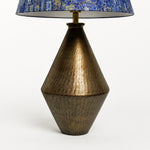 Bild in die Galerieansicht laden, Vergoldete Keramik-Tischlampe mit blauem Stoffschirm