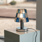Bild in die Galerieansicht laden, Fun Guy Tischlampe