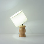 Bild in die Galerieansicht laden, Kieselholz Tischlampe
