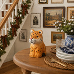 Załaduj obraz do przeglądarki galerii, Wooden leopard figurine styled on a table