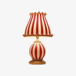 Afbeelding laden in galerijweergave, Festilo Speelse Sculpturale Tafellamp met Koepelkap – Modern Accentontwerp voor Woonkamer