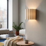 Afbeelding laden in galerijweergave, Velura Linnen Gevouwen Wandlamp - Stoffen Zacht Geplooid Ontwerp Sfeerverlichting voor Slaapkamer of Gang