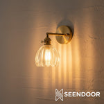 Afbeelding laden in galerijweergave, Gannon Vintage Lotus glazen wandlamp