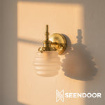 Afbeelding laden in galerijweergave, Capigia glazen metalen wandlamp voor badkamer - moderne badkamerverlichting met elegante stijl