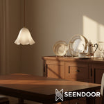 Cargar imagen en el visor de la galería, Lámpara colgante con pantalla floral Bellina Iluminación decorativa para el hogar